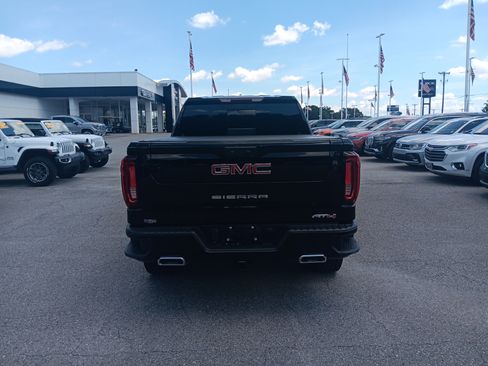 Used 2022 GMC Sierra 1500 AT4 w/ AT4 Preferred Package AWD/4WD image 5