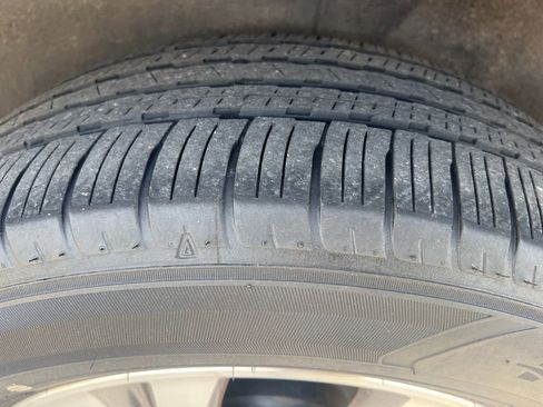 Used 2023 Subaru Ascent Premium w/ Convenience Package image 43