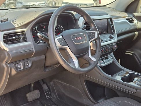 Used 2023 GMC Acadia SLE w/ Driver Convenience Package FWD image 8