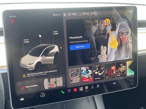 Used 2023 Tesla Model Y Long Range AWD/4WD image 27