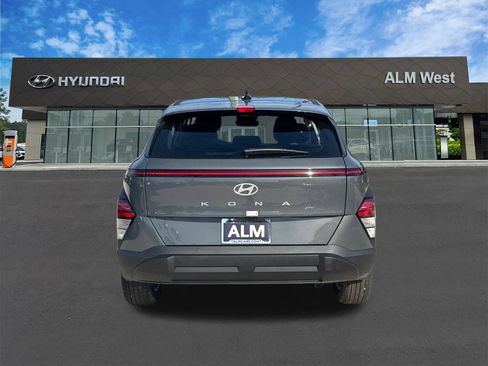 Used 2026 Hyundai Kona SE FWD image 6