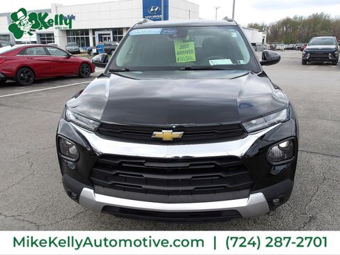 Certified 2022 Chevrolet TrailBlazer LT w/ Convenience Package image 2