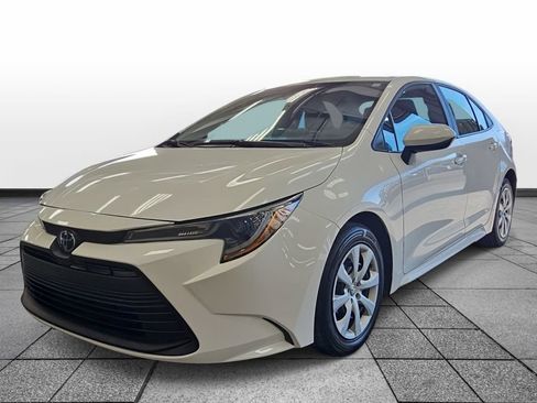 Used 2024 Toyota Corolla LE image 1