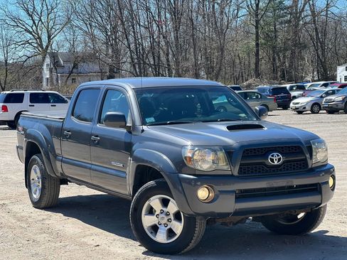 Used 2011 Toyota Tacoma 4x4 Double Cab w/ TRD Sport Pkg image 8