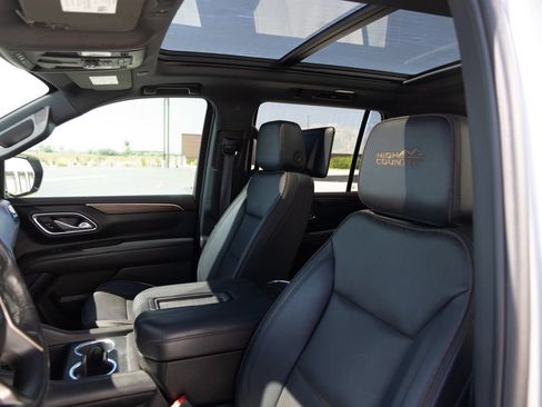 Used 2024 Chevrolet Tahoe High Country w/ Advanced Technology Package AWD/4WD image 13