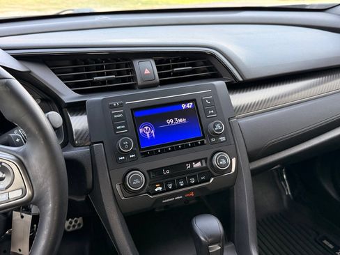 Used 2018 Honda Civic Sport image 34