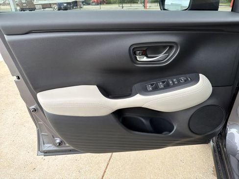 New 2026 Honda HR-V LX image 12