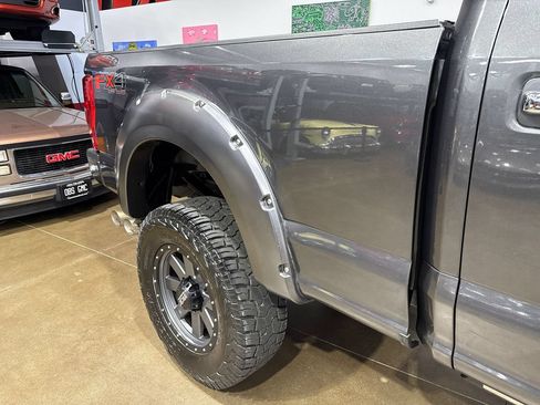 Used 2017 Ford F250 Platinum w/ Platinum Ultimate Package AWD/4WD image 46