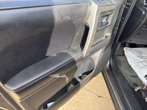 Used 2016 Toyota 4Runner SR5 image 36