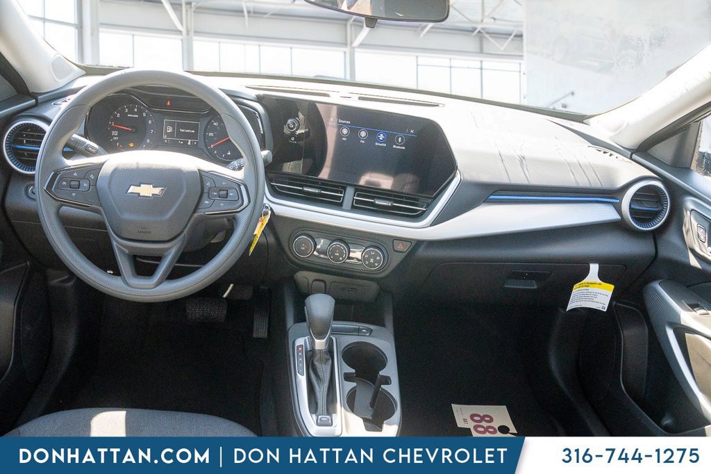 New 2026 Chevrolet Trax LS FWD image 4