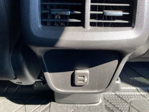 Used 2023 Chevrolet Equinox LS w/ LS Convenience Package image 25