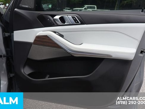 Used 2025 BMW X7 xDrive40i w/ Premium Package AWD/4WD image 35