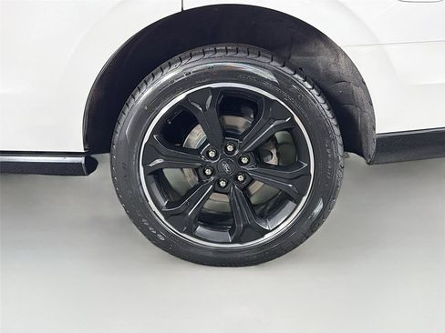 Used 2022 Ford Expedition Limited image 24