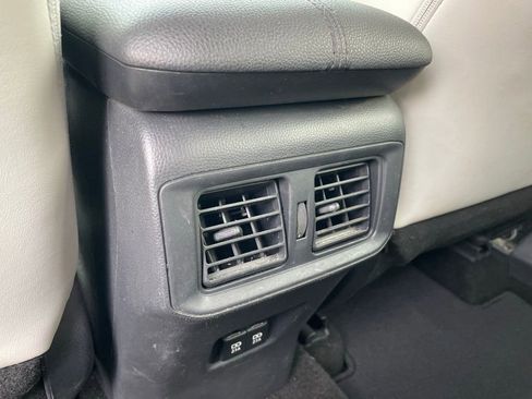 Used 2019 Toyota RAV4 XLE Premium w/ Advanced Technology Package image 28