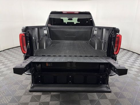 Certified 2026 GMC Sierra 1500 SLT AWD/4WD image 16