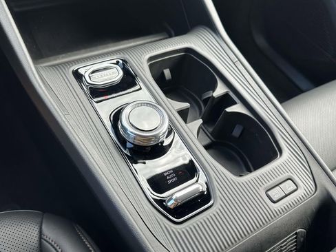 New 2026 Jeep Cherokee Limited AWD/4WD image 16