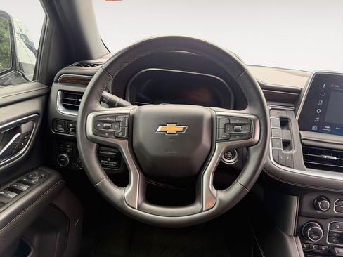 Used 2023 Chevrolet Tahoe Premier w/ Premium Package AWD/4WD image 13