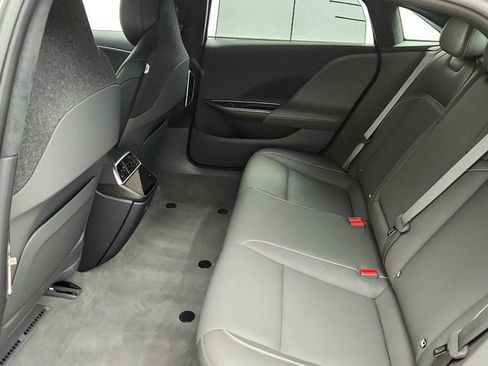 Used 2023 Lucid Air Touring AWD/4WD image 18