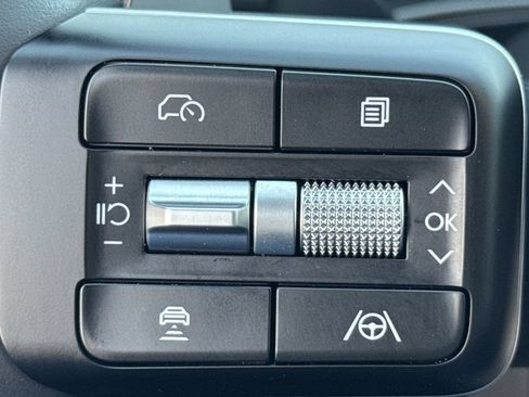Used 2026 Hyundai Santa Fe SEL FWD image 23