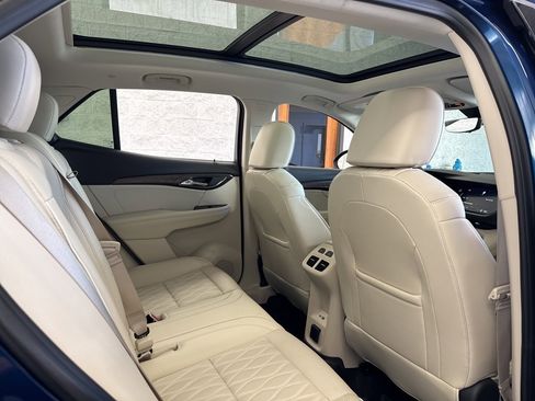 Used 2022 Buick Envision Avenir w/ Technology Package II image 47