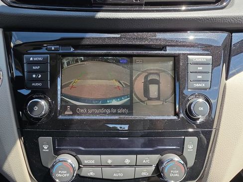 Used 2022 Nissan Rogue Sport SL AWD/4WD image 19