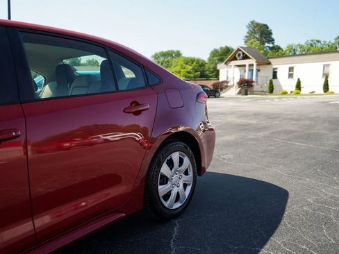 Used 2021 Toyota Corolla LE FWD image 20