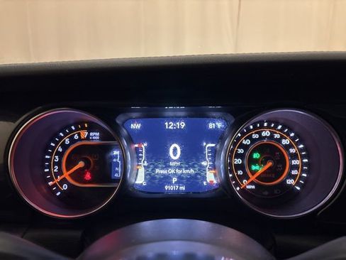 Used 2020 Jeep Wrangler Unlimited Sahara image 14