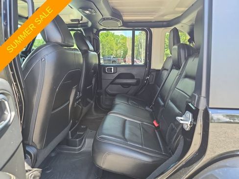 Certified 2018 Jeep Wrangler Unlimited Sahara AWD/4WD image 13