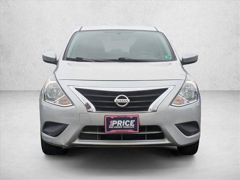 Used 2017 Nissan Versa S image 2