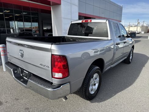 Used 2024 RAM 1500 Classic SLT AWD/4WD image 4