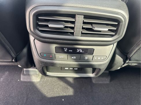 New 2025 Honda Pilot Touring image 48