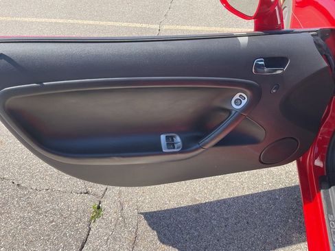 Used 2009 Pontiac Solstice GXP w/ Premium Package RWD image 14