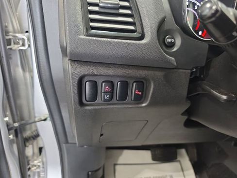 Used 2020 Mitsubishi Outlander Sport ES AWD/4WD image 17