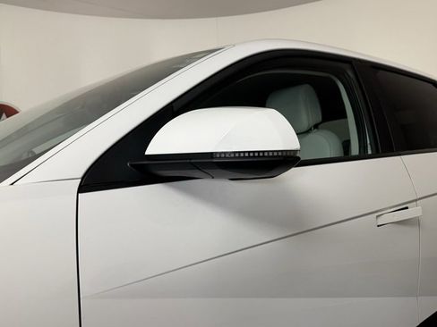 Certified 2023 Hyundai Ioniq 5 SEL w/ Cargo Package image 10