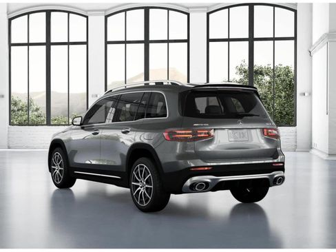 Used 2025 Mercedes-Benz GLB 35 AMG 4MATIC image 27