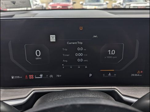 Used 2024 Kia Sorento SX image 2