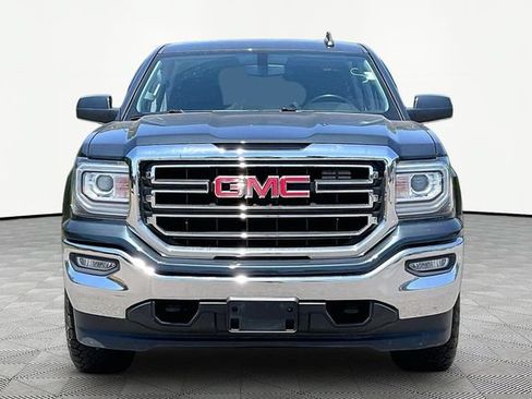 Used 2019 GMC Sierra 1500 SLE w/ SLE Value Package AWD/4WD image 2