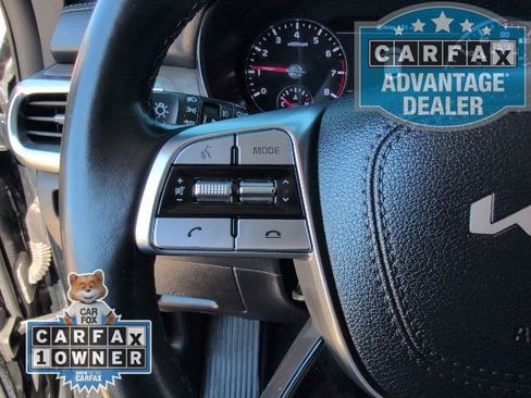 Used 2022 Kia Telluride SX w/ SX Prestige Package image 21