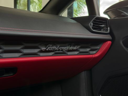 Used 2016 Lamborghini Huracan LP 610-4 AWD/4WD image 36