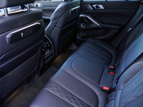 Used 2025 BMW X6 M60i image 35