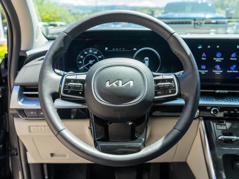 Certified 2024 Kia Carnival SX Prestige FWD image 19