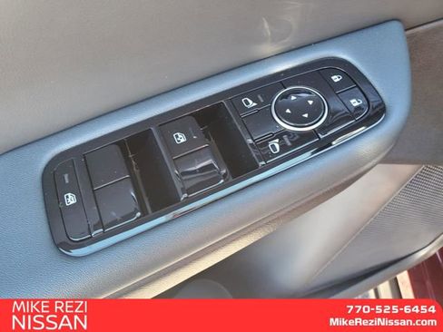 New 2026 Nissan Leaf Platinum+ w/ Cargo Package (Platinum+) FWD image 13