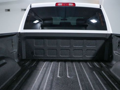 Used 2024 RAM 2500 Tradesman w/ Chrome Appearance Group AWD/4WD image 30