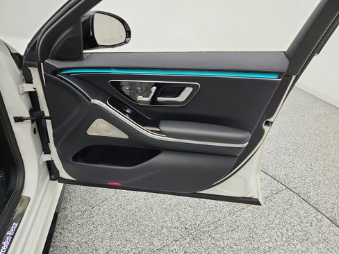 Certified 2023 Mercedes-Benz S 500 4MATIC image 21