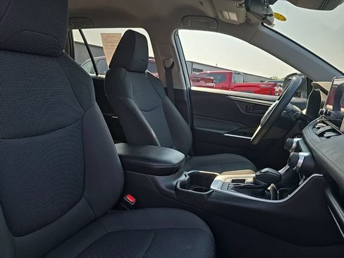 Used 2024 Toyota RAV4 LE AWD/4WD image 11