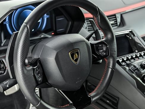 Used 2017 Lamborghini Aventador S AWD/4WD image 21