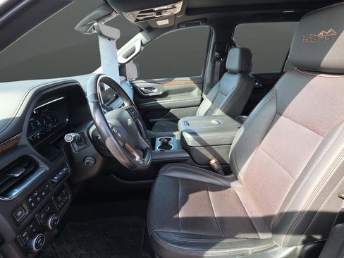 Used 2022 Chevrolet Tahoe High Country AWD/4WD image 17