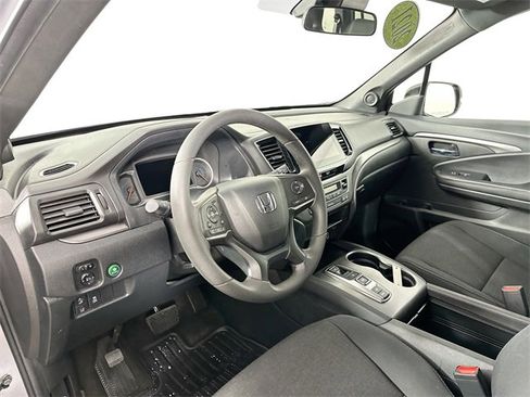 Used 2021 Honda Passport Sport image 17
