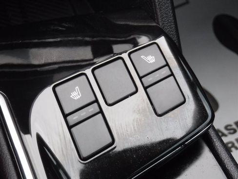 Used 2023 Kia Sportage EX image 16