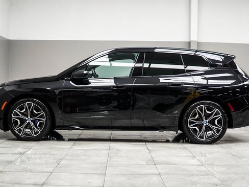 Used 2023 BMW iX M60 w/ Executive Package image 10